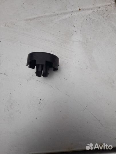 Заглушка стеклоподьемника волга