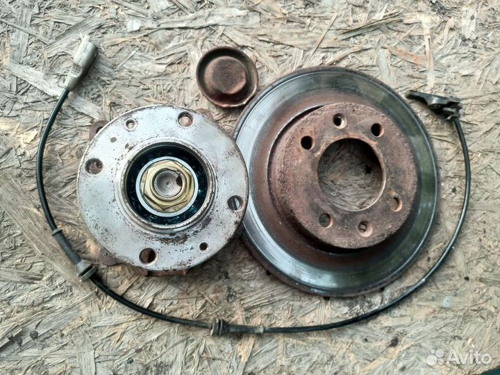 Ступица задняя Пежо-Ситроен