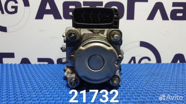 Блок ABS Toyota RAV4