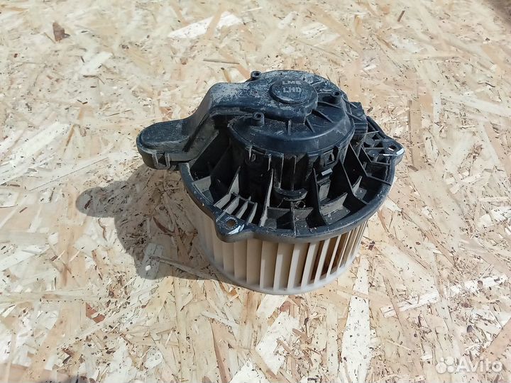 Моторчик отопителя Geely Mk Gross