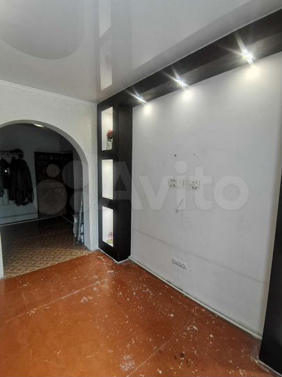 2-к. квартира, 49 м², 1/2 эт.