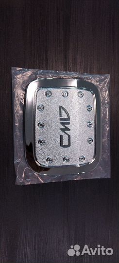 Накладка на крышку люка Rav4