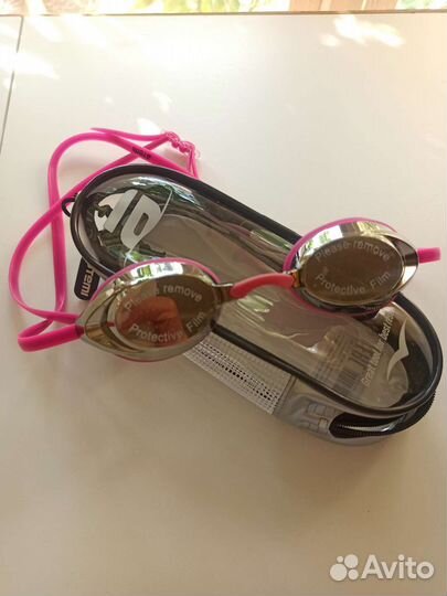 Очки для плавания