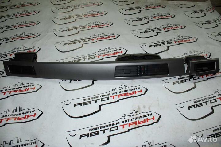 Накладка на торпедо BMW 7-series E65 E66 E67 С деф