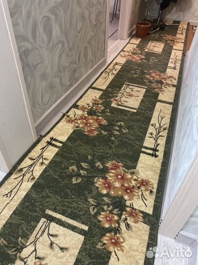 Продам дорожку на прихожу