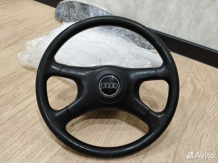 Руль Audi 80