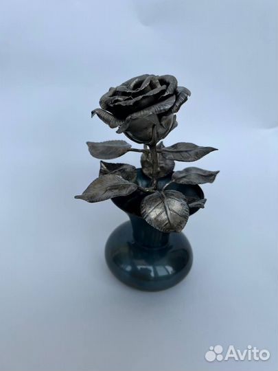 Кованая роза