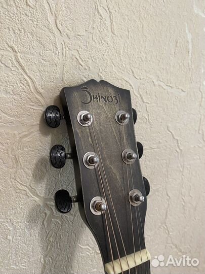 Акустическая гитара