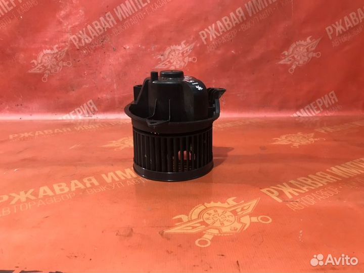 Моторчик печки отопителя Ford Focus 1 купе 2.0