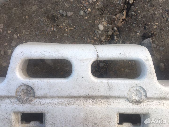 Абсорбер бампера заднего Toyota Voltz Pontiac Vibe