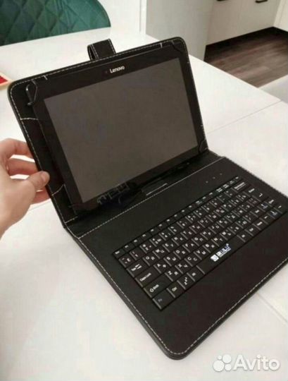 Чехол с клавиатурой для планшета