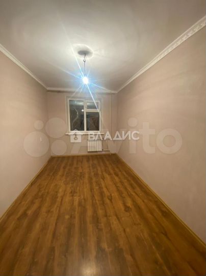 2-к. квартира, 53 м², 1/5 эт.