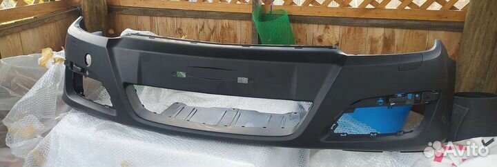 Бампер на Opel Astra h 04-07