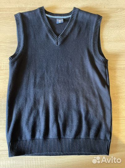 Два жилета для мальчика