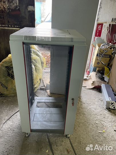 Стойки сервера