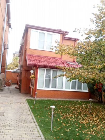 Дом 560 м² на участке 6 сот.