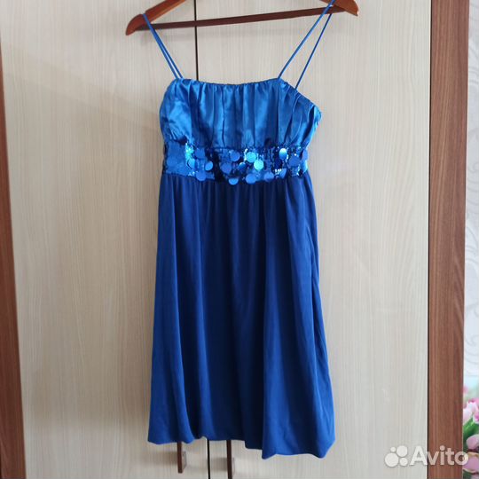 Нарядное платье