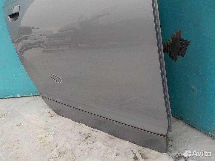Дверь задняя правая в сборе Audi A6 (C6, 4F) 2005