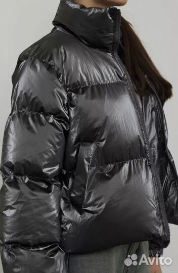 Пуховик короткий блестящий
