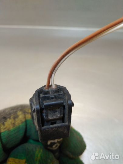 Датчик ABS передний правый Renault Sandero 2009 20