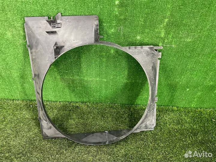 Диффузор радиатора Bmw X5 E53 M62B44 2001