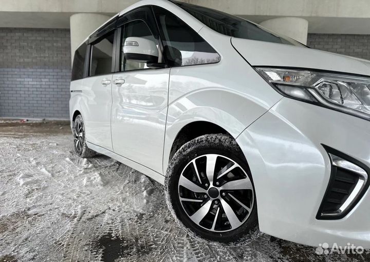 Honda Stepwgn 1.5 CVT, 2016, 89 000 км