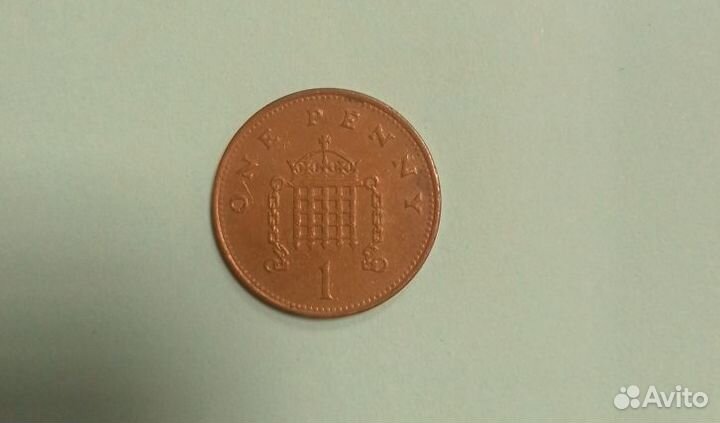 Монета Елизавета вторая