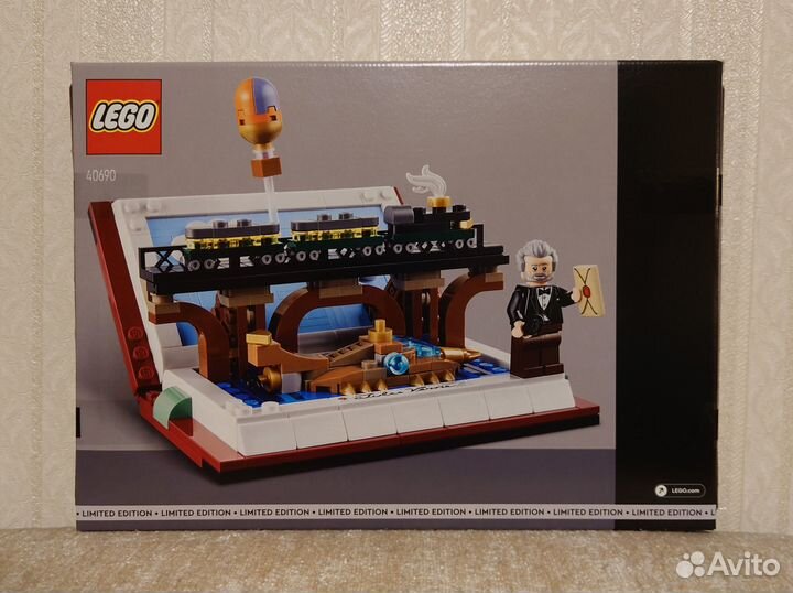 Lego 40690 Tribute to Jules Verne's Books