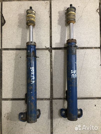 Амортизатор передний Mercedes W124