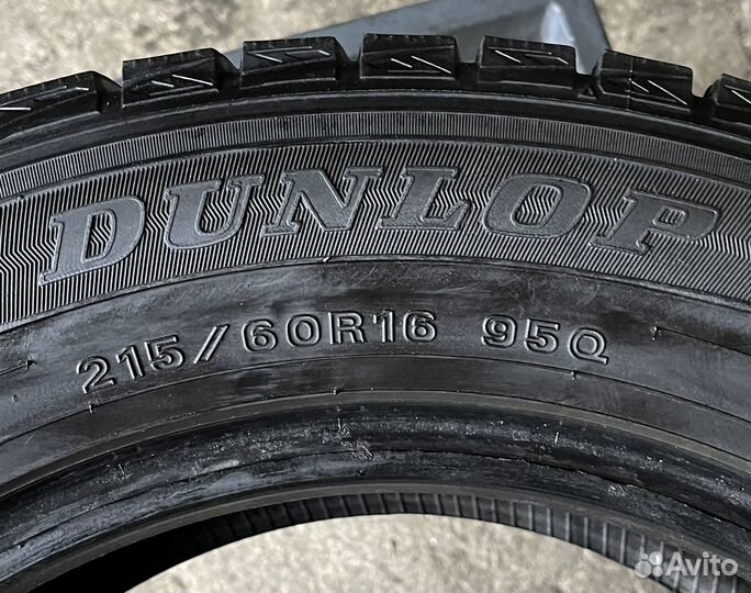 Dunlop Winter Maxx WM01 215/60 R16