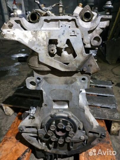 Двигатель BMW 5-Series/M5 M54B25