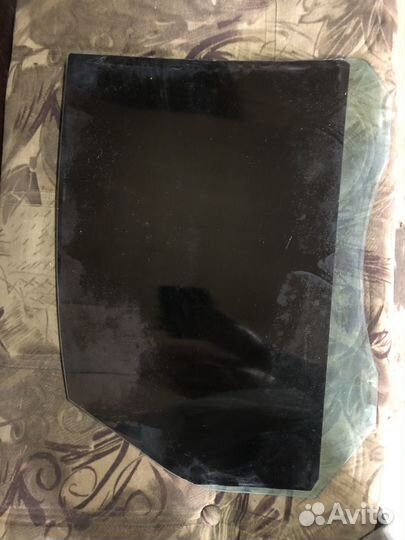 Стекло заднее левое ford focus 2 хэтчбек