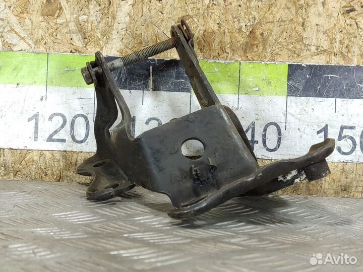 Кронштейн двигателя Chrysler Sebring/dodge stratus