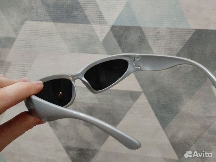 Солнцезащитные очки