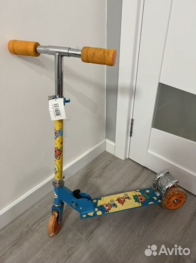 Самокат детский трехколесный новый