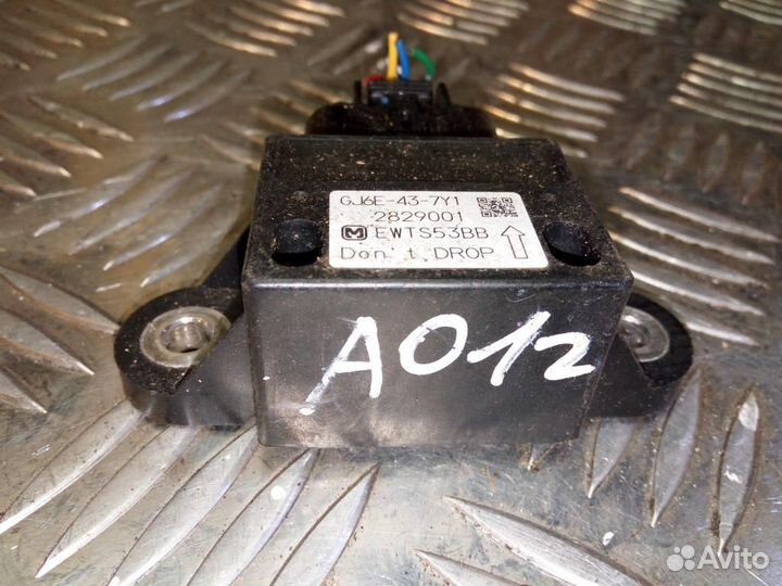 Датчик ускорения mazda 6 GG 2002-2007 GJ6E437Y1