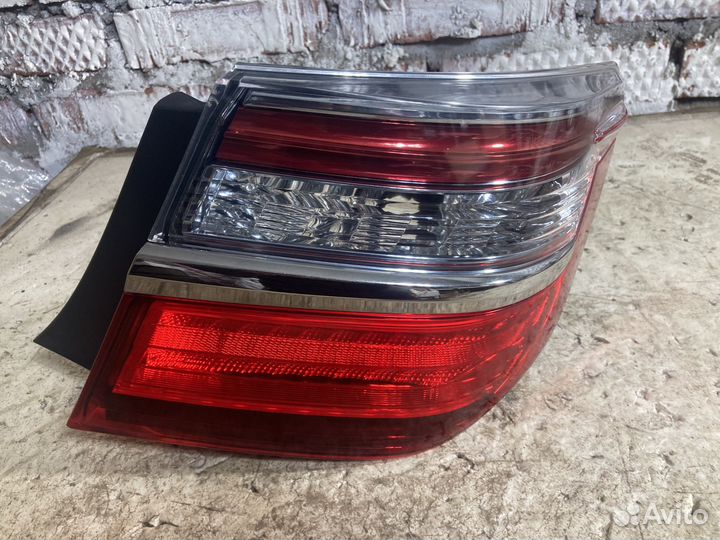 Правый фонарь toyota camry v55 55 LED оригинал