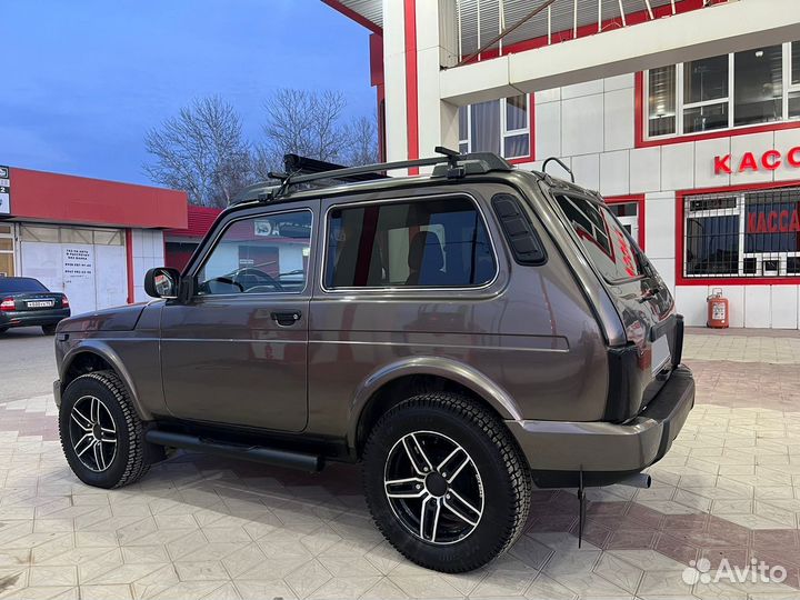 LADA 4x4 (Нива) 1.7 МТ, 2017, 108 000 км