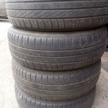 Goodyear DuraGrip 185/65 R15