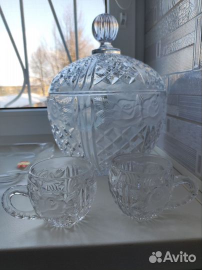 Хрустальная крюшонница и чашки 4 шт