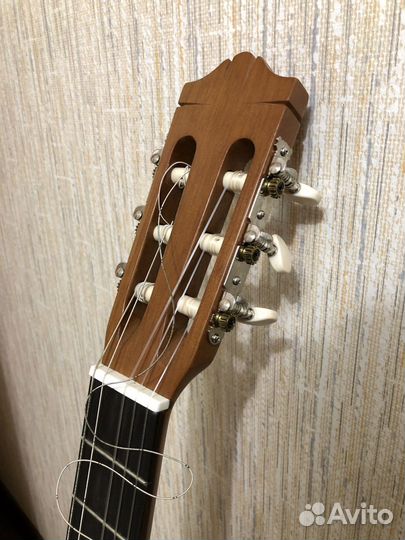 Акустическая гитара yamaha C40M /новая (+комплект)