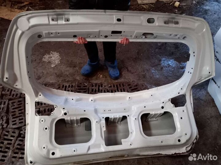 Крышка багажника kia sportage 3