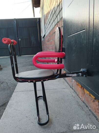 Детское кресло для велосипеда на раму