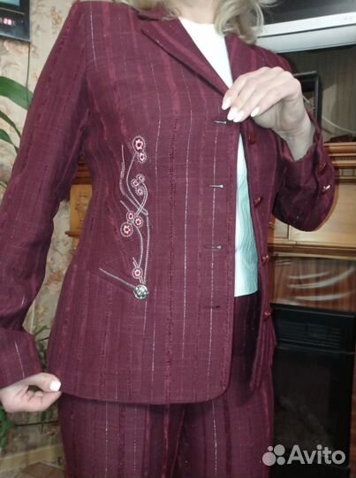 Брючный костюм женский 46 48