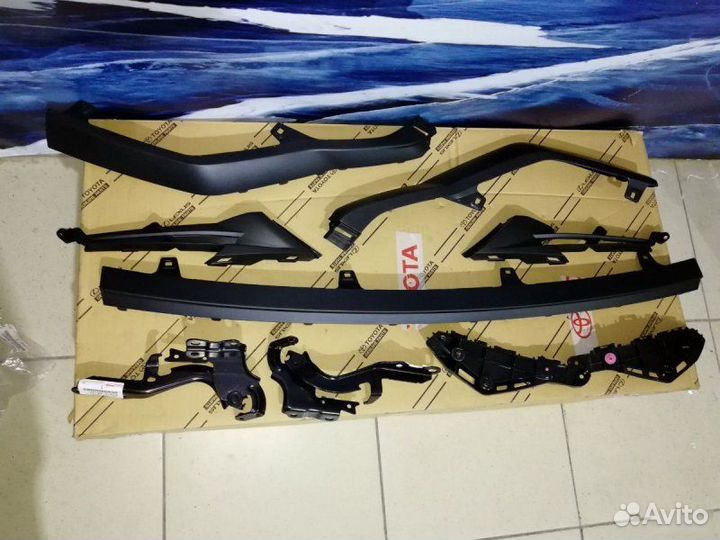 Молдинги бампера Lexus Rx 4