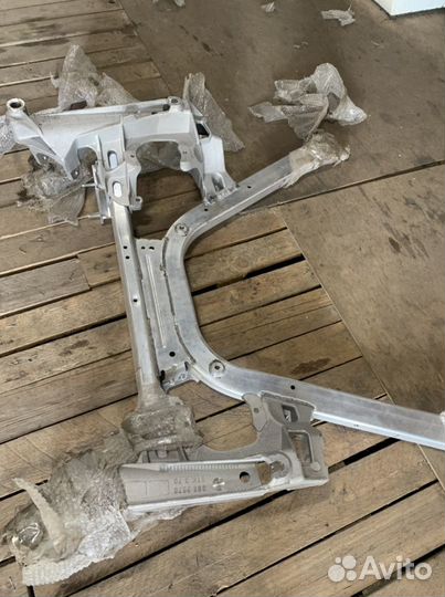 Подрамник передний BMW e65