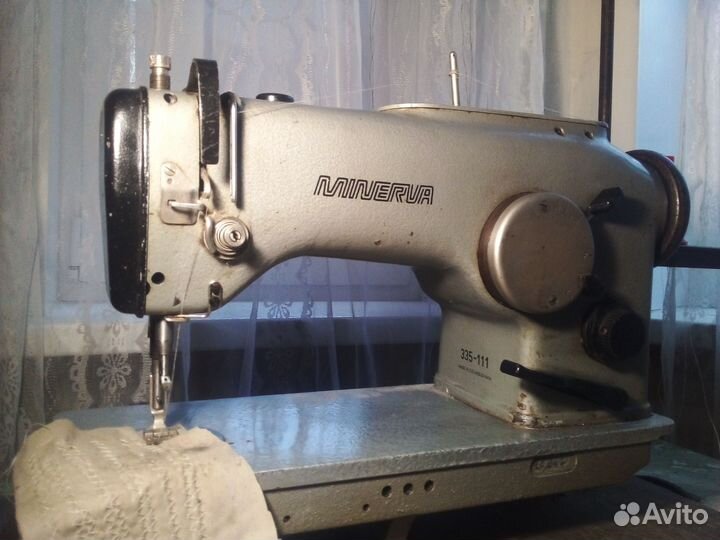 Швейная машина зигзаг минерва