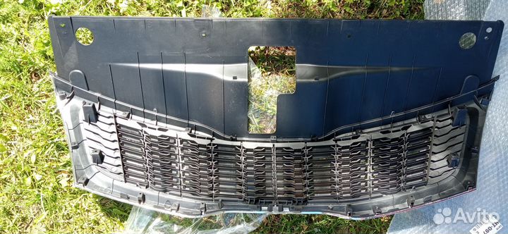 Решетка радиатора kia rio 3 чёрная с хром новая