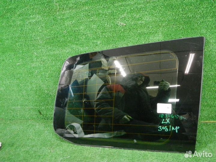 Форточка задняя правая Lexus LX 3 (2007-2015)
