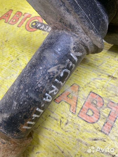 Стойка подвески передняя правая Opel Vectra A